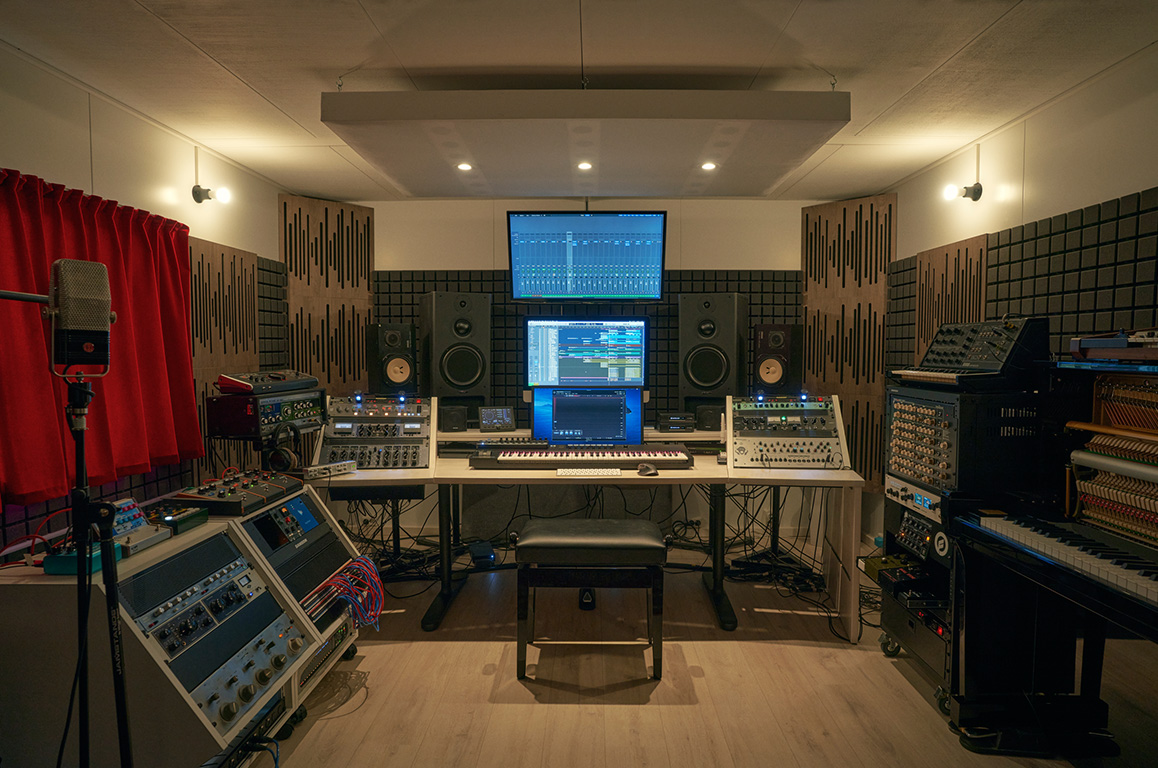 Wouter Hardy Music Producer Studio 00